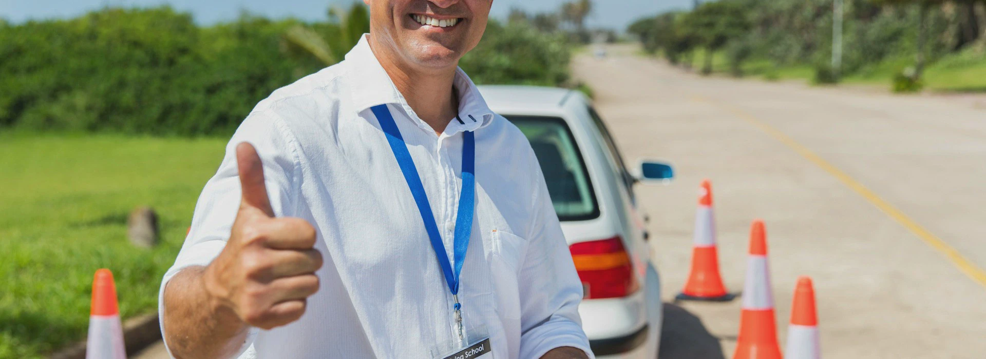 pachołki, samochód